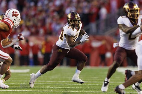 Was Gophers' Mohamed Ibrahim snubbed in race for Doak Walker Award ...