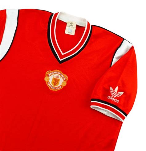 Manchester United 1985-86 Home Kit