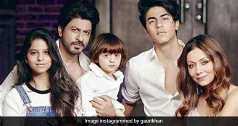 Shah Rukh Khan Turned Chef For Family: Gauri Khan Revealed In Exclusive ...