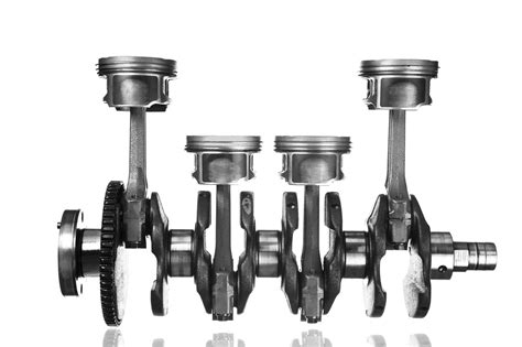 4 Engine Parts: Pistons, Cylinders, Rods and a Crankshaft