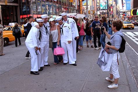 Fleet Week New York Starts Now – mama goes bam