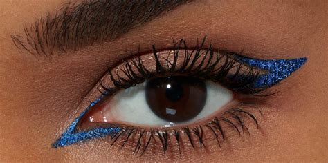 How to Wear Blue Eyeliner - Blue Eyeliner Styles - Lancôme