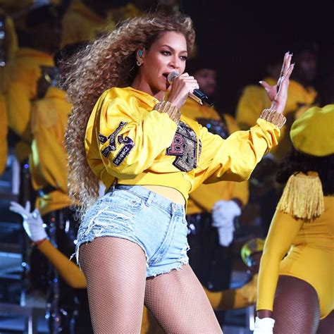 Beyoncé Did Not Change Her Nails Mid-Show at Coachella 2018