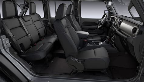 Top 67+ imagen jeep wrangler interior back seat - Abzlocal.mx