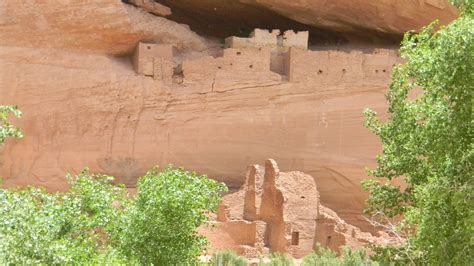 Canyon de Chelly reads like a history of Native America