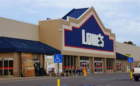 Lowe's Hiring 20,000 for Holiday Work, Giving $100-M Bonus to ...