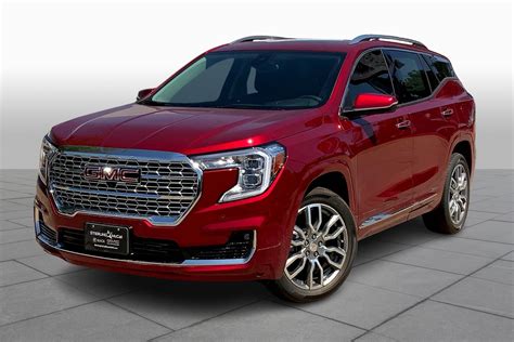 New 2024 GMC Terrain Denali Sport Utility in Houston #RL125423 | AcceleRide