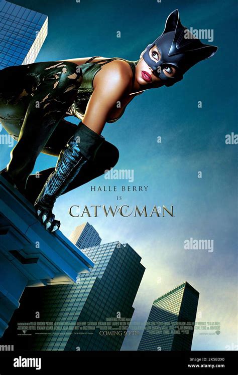 HALLE BERRY, CATWOMAN, 2004 Stock Photo - Alamy