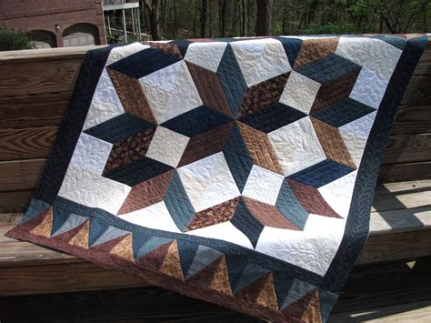 Free 3 Yard Quilt Patterns | Really like the quilting Carpenter Star ...