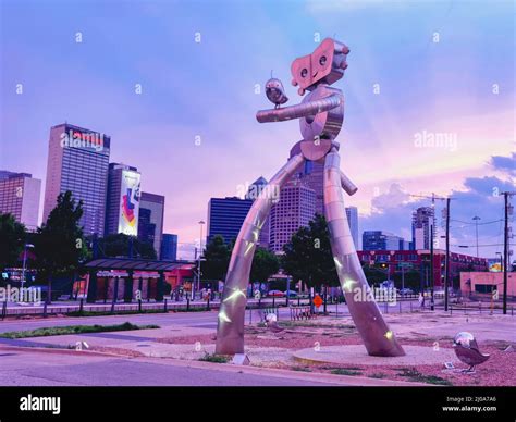 Traveling Man Dallas Texas Stock Photo - Alamy