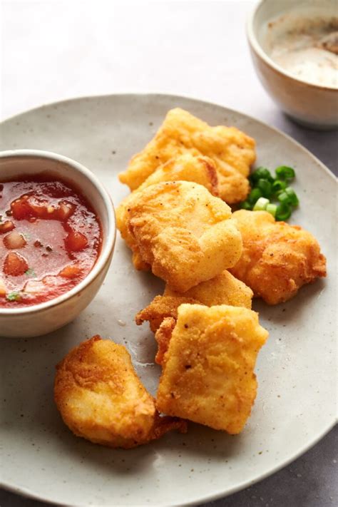 Quick and Easy Crispy Fried Catfish Nuggets (Made In 20 Minutes)