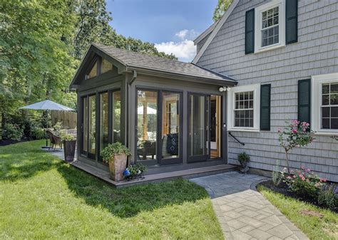 Explore the Benefits of a Four-Season Sunroom | Feinmann