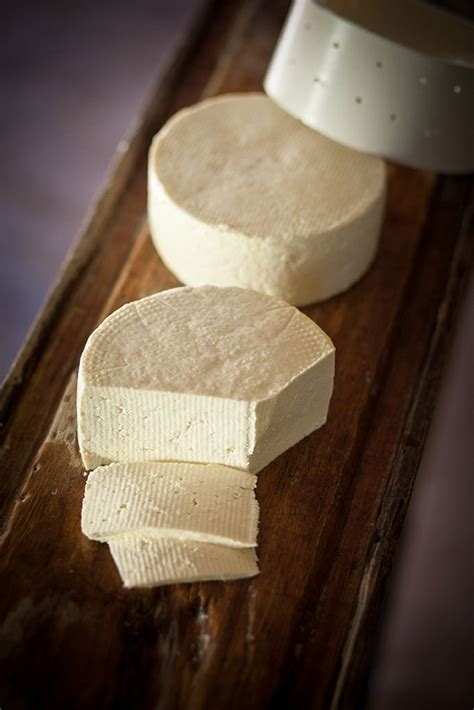 Queijo Minas (Minas Cheese) (by Visit Brasil) | Food, Brazilian food ...