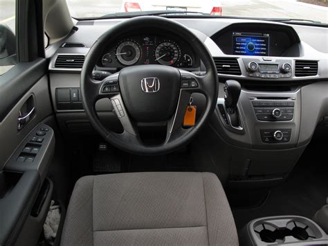 2014 Honda Odyssey Interior | DiyMid.com