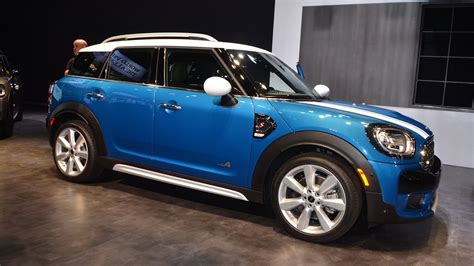 First look at the Mini Countryman Plug-In Hybrid | AutoTrader