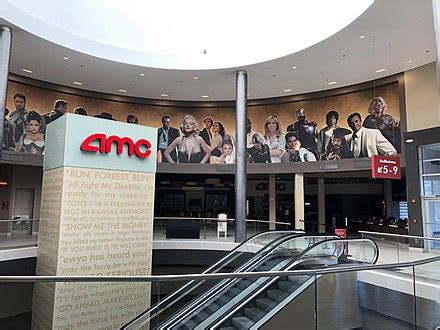 AMC Theatres - Wikipedia