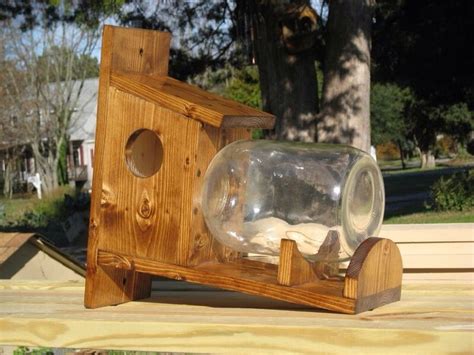 Glass Jar Squirrel Feeder - WoodWorking Projects & Plans