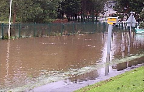 BBC - Berkshire - Features - In pics: Berkshire floods