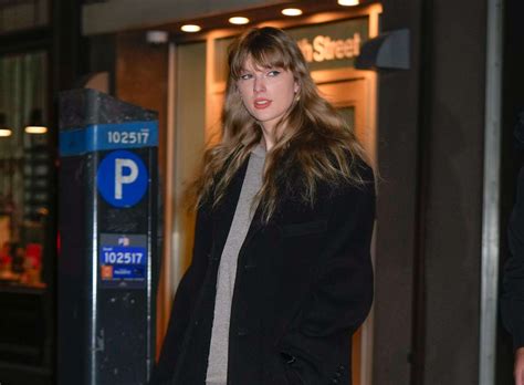 Taylor Swift Just Wore the Coziest Gray Hoodie Dress