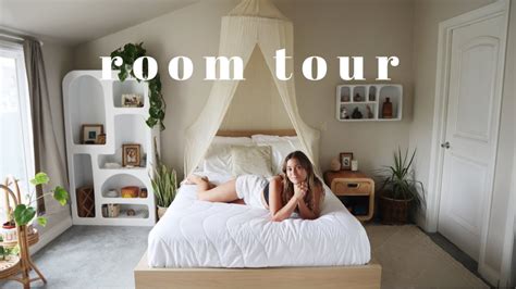 minimalist aesthetic room tour - YouTube