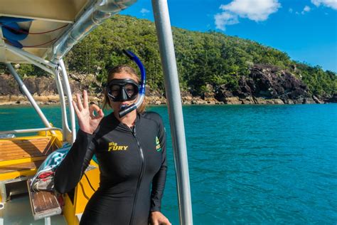 A day trip to the Whitsunday Islands with Big Fury - Wandering the World