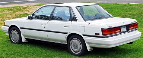 1991 Toyota Camry LE V6 - Sedan 2.5L V6 auto