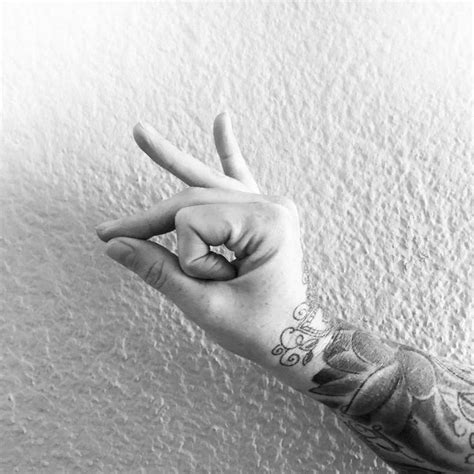 Bhramara Mudra (Allergy Relief Gesture): Meaning, Steps, Benefits ...