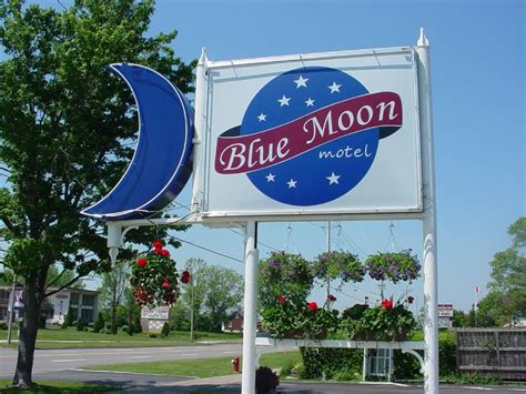 Blue Moon Motel | Niagara Falls Hotels and Motels