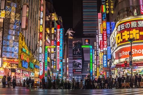 One Day in Shinjuku: Guide to Shopping, Dining & Entertainment | Tokyo ...