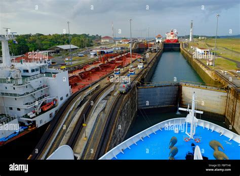 Gatun Locks Colon Panama Canal Central America Stock Photo - Alamy