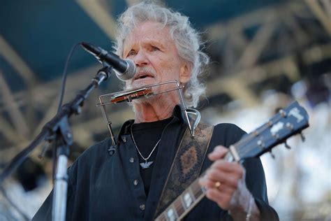 Kris Kristofferson brings old songs to a new audience