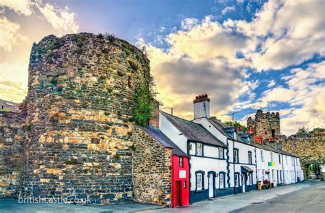 Conwy Town Walls - British Castles