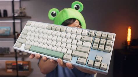 Frog TKL Build Stream - YouTube