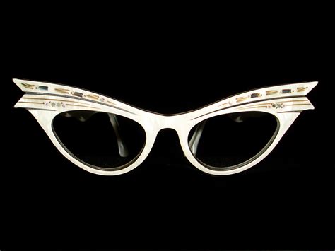 Vintage Eyeglasses Frames Eyewear Sunglasses 50S: Vintage Cat Eye ...