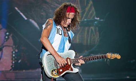 Joe Perry Guitars & Gear List (2023 Update) - Guitar Lobby (2023)