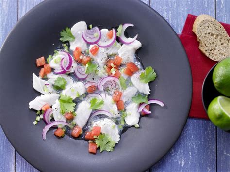 White Fish Ceviche with Vegetables and Lime Juice Recipe | EatSmarter