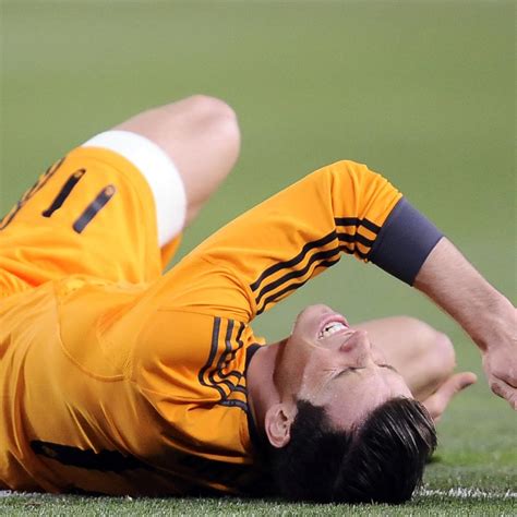 Gareth Bale Injury: Updates on Real Madrid Star's Knee and Return ...