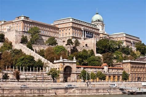 12 Top-Rated Tourist Attractions of Budapest's Castle Hill | PlanetWare