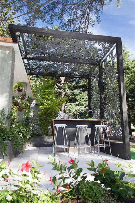 grey-metal-pergola-design-with-outdoor-dining-area