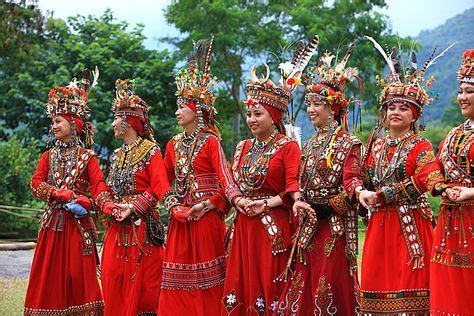 Taiwan Folk Dance Costume