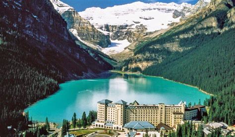 Fairmont Chateau Lake Louise | Luxury Hotels in Canada | Black Tomato ...