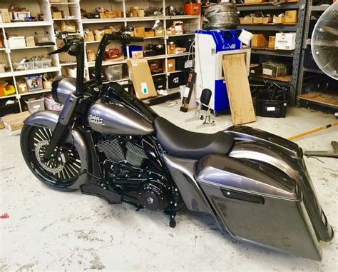 Fully Customized 2017 Harley Davidson Road King Bagger