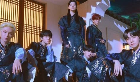 Song Review: ONEUS – Luna | LaptrinhX / News