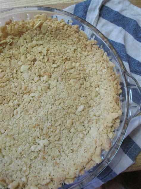 Hot and Cold Running Mom - Just my Stuff: Saltine Cracker Pie Crust