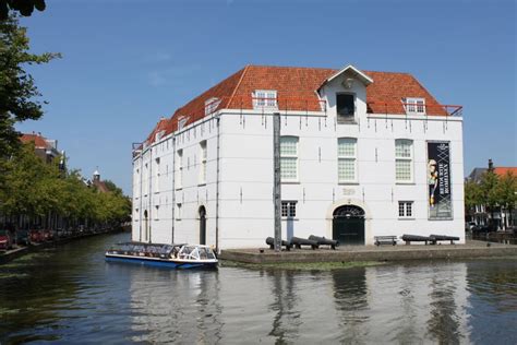 Delft: Canal Cruise With Guided Commentary