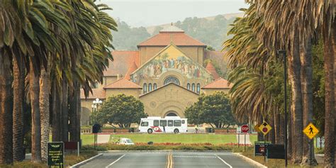 Explore Campus : Stanford University