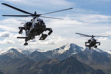 2 U.S. Army helicopters crash in Alaska, killing 3 soldiers : NPR