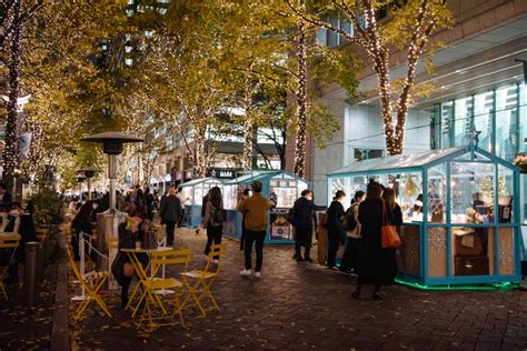 Christmas street market - Japan Today