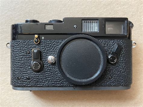 (SOLD) Leica M4 Black Paint Original – SH Cameras Co Ltd