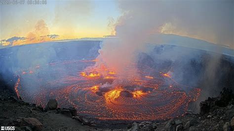 Hawaii's Mount Kilauea volcano has erupted again. Watch it live : NPR